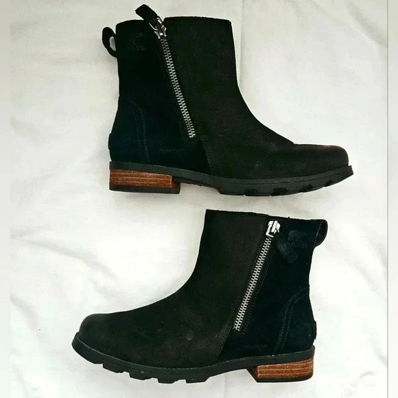 Sorel Black Ankle Boots - Picture 2 of 14